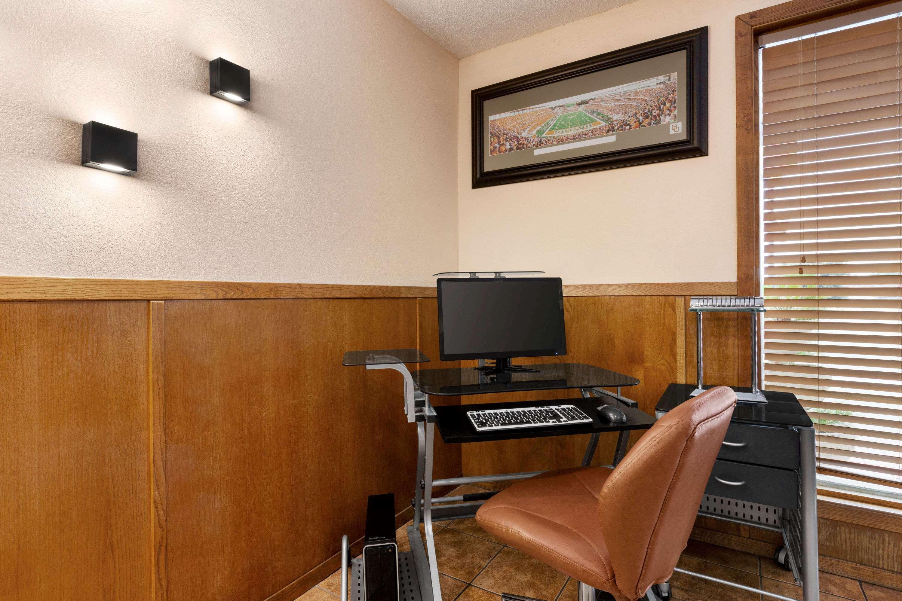 Super 8 By Wyndham Waco University Area Esterno foto
