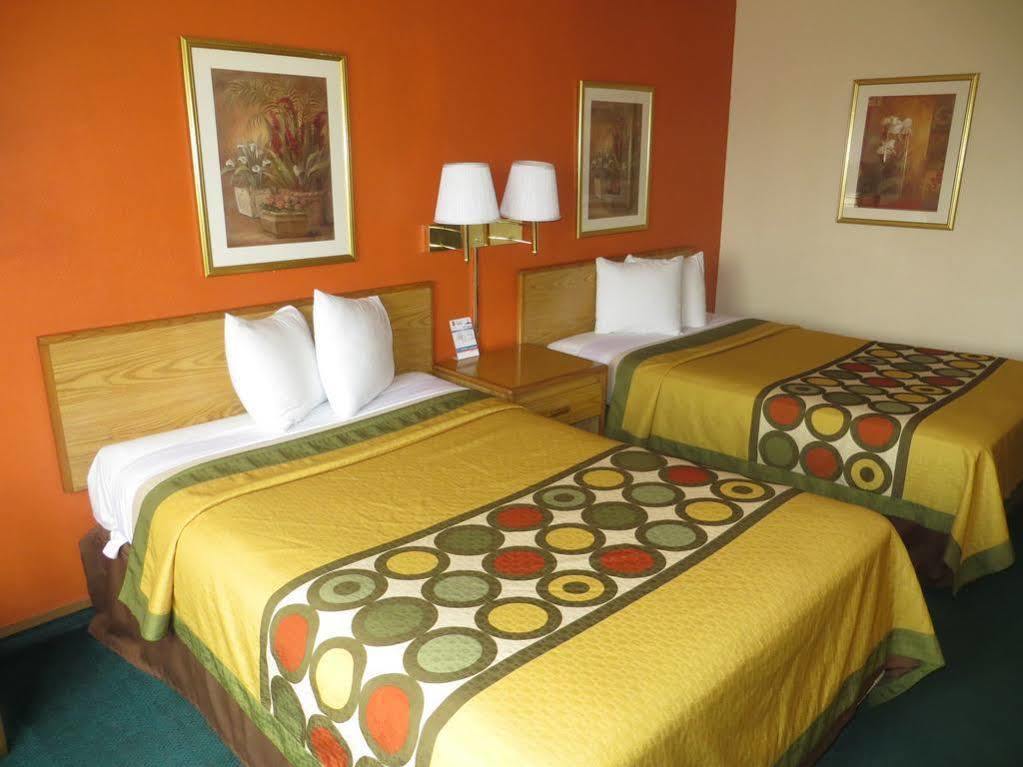 Super 8 By Wyndham Waco University Area Esterno foto